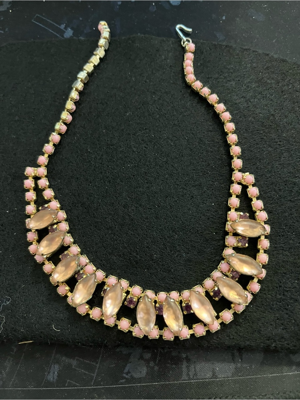Pink Glass Stone Collar Necklace - Women Jewelry vintage